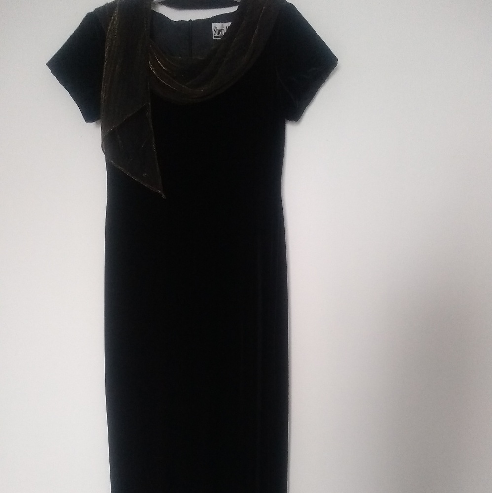 Vintage Sheri Martin black velvet maxi dress gold metallic scarf Short Sleeves